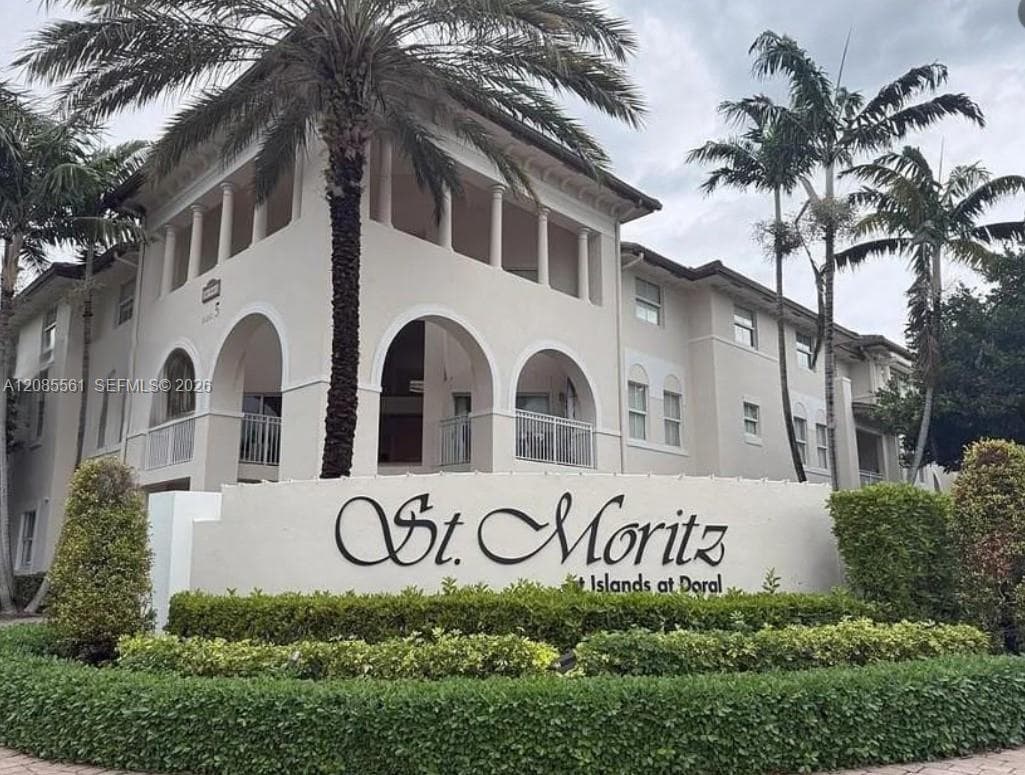 Condominium at Doral, FL, 33178