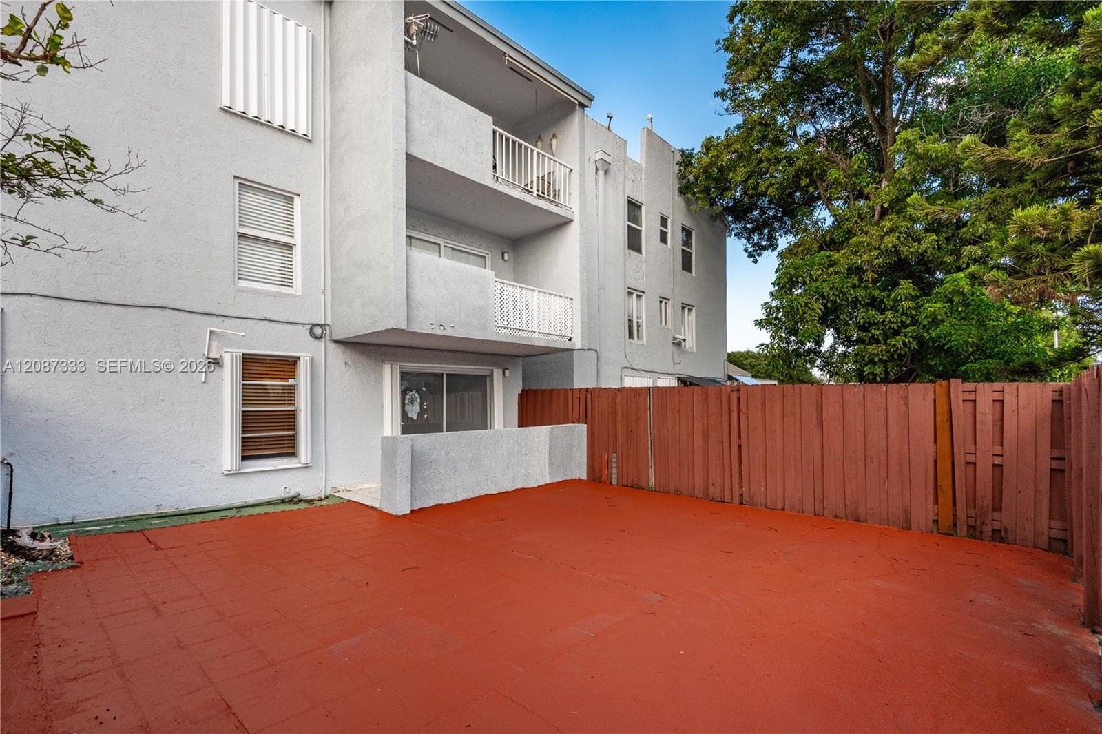 Condominium at 1725 W 60th St # F126, Hialeah FL 33012