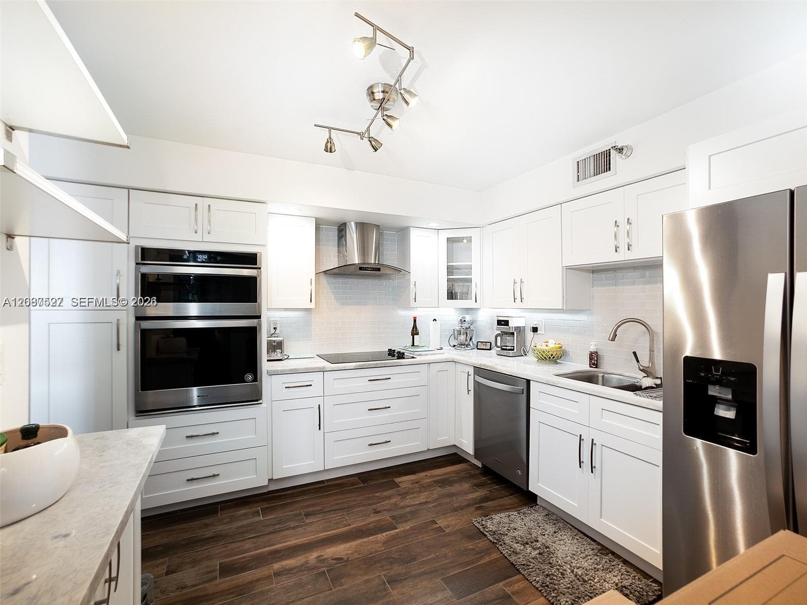 Condominium at 3500 Mystic Pointe Dr # 1607, Aventura FL 33180