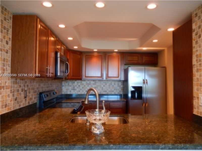 Condominium at Miami Beach, FL, 33141